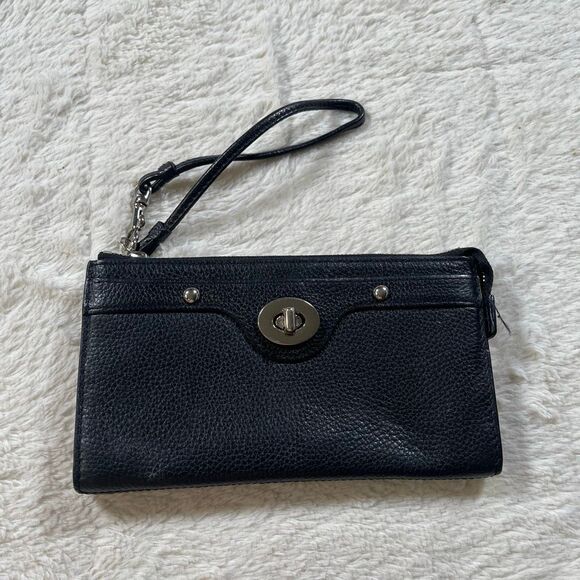 Coach Legacy Black Leather Turn Lock Wristlet Wallet - Picture 1 of 6